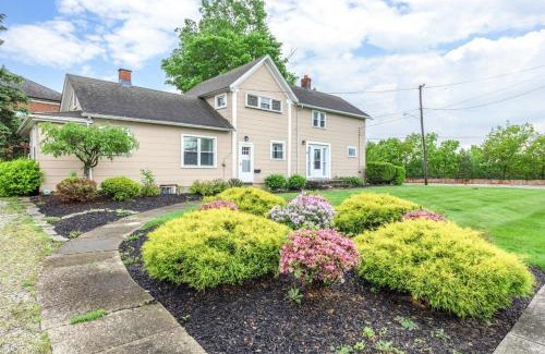 Kamm's Corners House | 2 Bedroom in Kamm's Corner!