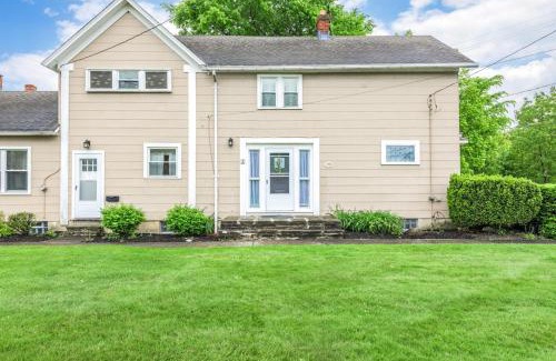 Kamm's Corners House | 2 Bedroom in Kamm's Corner!