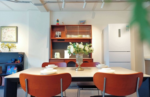 Chengde Apartment | 2-Bedroom Loft - Onsen, creek, playground (2-hour drive from Beijing)