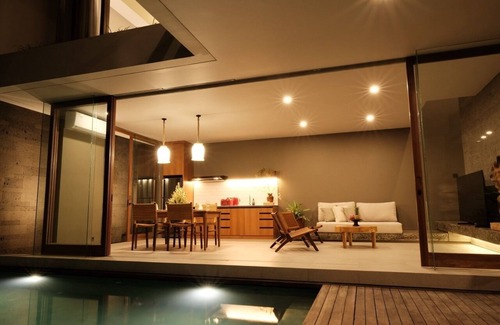 Tanjungbenoa Villa | 2-Bedroom Minimalist Villa in Parerenan #2