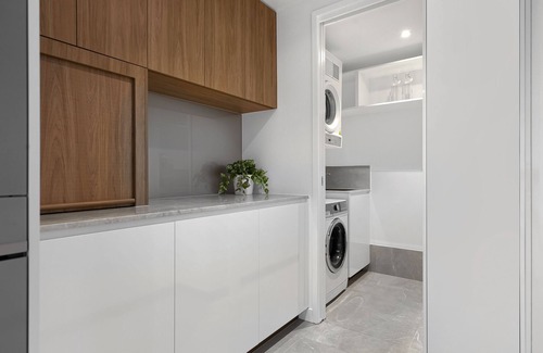 Bokarina Apartment | 2 Bedroom Pool and Garden View