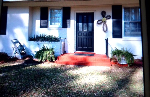 Waycross Apartment | 2-bedroom studio in wonderful Waycross with AC, WiFi. Very quiet and screen .