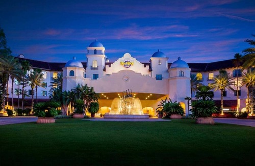 Florida Center House | 2-Bedroom Suite at a 4⭐️ Hotel