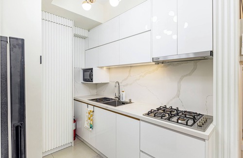 Pasig Condo | 2-bedroom Unit in Pasig, 10mins to BGC, Free Parking | Haven at the 14th