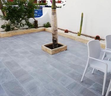 El Madronal Apartment | 2 bedrooms appartement at Playa de la Americas 400 m away from the beach with shared pool enclosed garden and wifi
