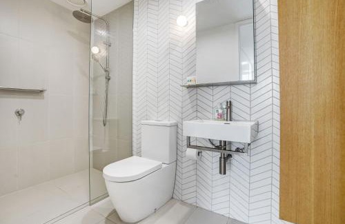 Box Hill Apartment | 2 Bedrooms Apt in Boxhill Centre with free parking