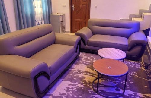 Abomey-Calavi Apartment | 2 chambre salon avec vue sur la Mer