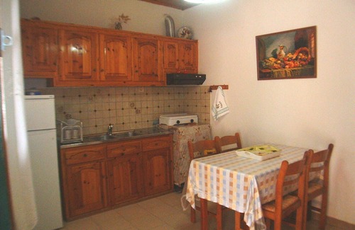 Kavos Apartment | 2 Cosy Apartments X 4-5 people on the beach in Corfu