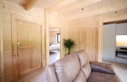 Killarney Cabin | #2 Killarney Cabins, Stunning Lodge & Parking