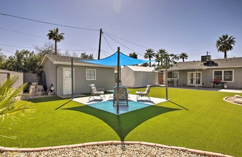 Fairview Historic District House | 2 Mi to Dtwn Phoenix Cottage with Private Yard!