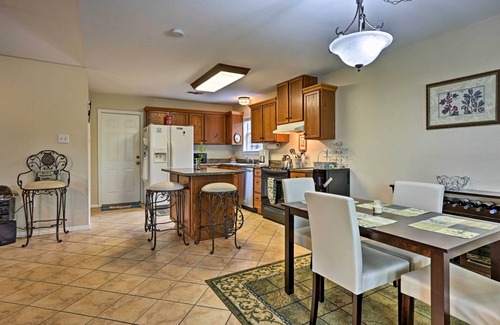 McQueeney House | 2 Mi to Lake McQueeny: Gem w/Covered Patio