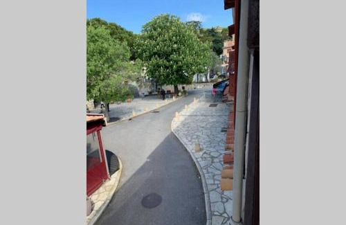 Cabris Apartment | 2 pièces de charme au coeur du village de CABRIS