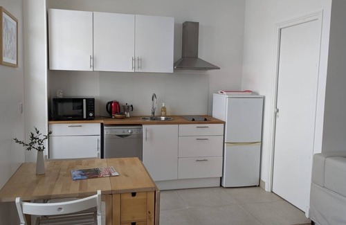 Saint-Louis Apartment | 2 Pièces Paisible Avec vue Dégagée sur Versailles à 10 Minutes à Pied du Château