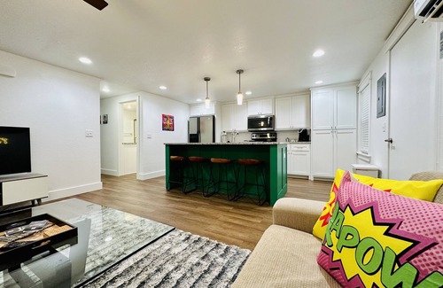 Bentonville - Fayetteville House | 2 Queen Beds, Bunk, sleeps 7 on .5 acre. Great access to all NWA activities