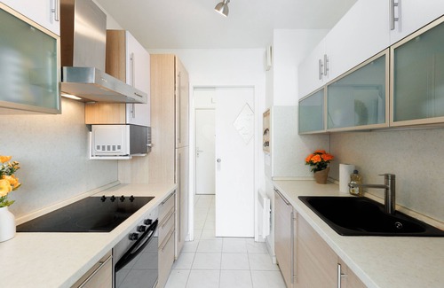 Antibes Apartment | 2 ROOMS, IN LUXURY RESIDENCE, SWIMMING POOL, AIR CONDITIONING, BY THE SEA