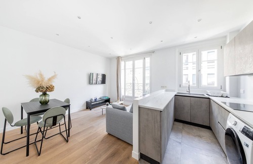 Levallois-Perret Apartment | 2 rooms Modern & Cozy - 150m Metro L3