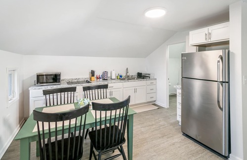 Libertyville Apartment | 2- Story Entire Private Place