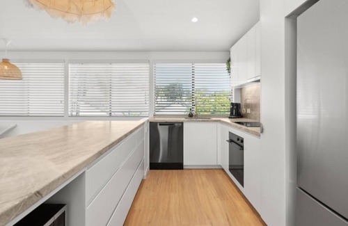 Noosaville Apartment | 2/Villa Marina 106 Noosa Parade Noosaville QLD 4566