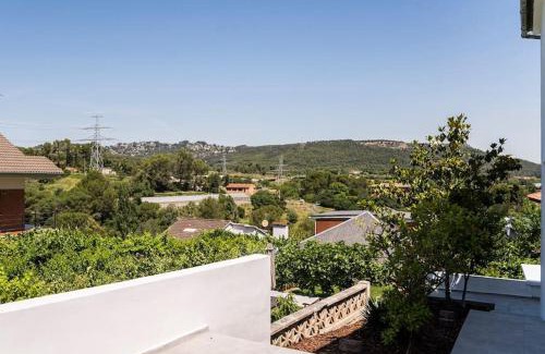 Cervello House | 20 min from BCN- Charming house w/pool & BBQ area