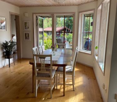 Umea Municipality Villa | 20 min to Umeå 6-7 guests, sea, lake, forest and golf