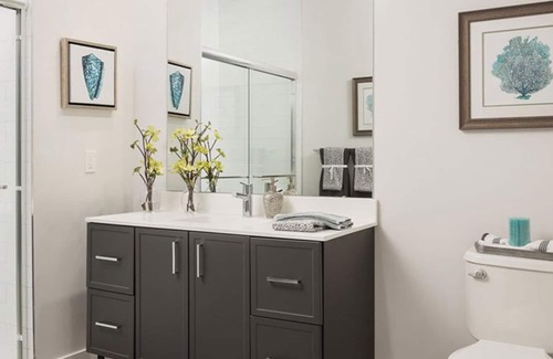 Fanwood Apartment | 20 minute from Newark Airport & 2 minutes to the Netherwood Station -