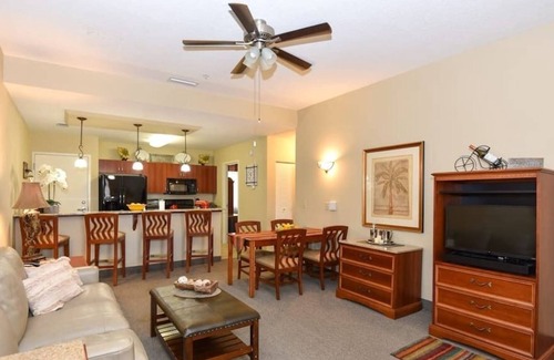 National Gardens Apartment | 20% off Ormond Retreat, Harley Davidson fans, Pool