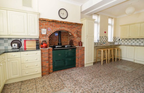 Swanage Cottage | 20 ULWELL ROAD, pet friendly, country holiday cottage in Swanage