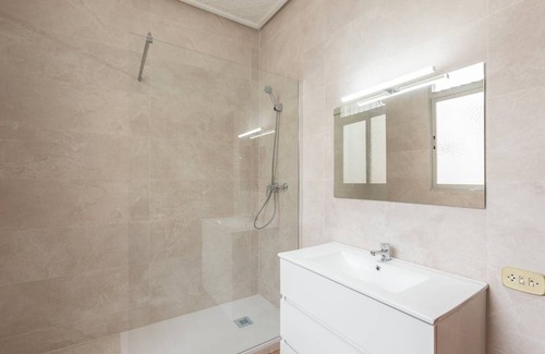 Arrancapins Resort | 200 m² Private room ∙ 1 bedroom ∙ 2 guests
