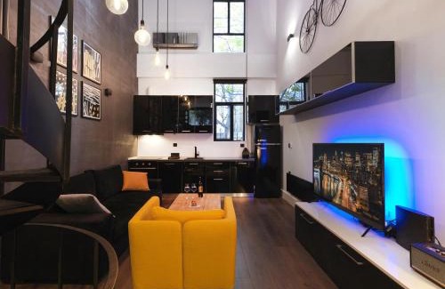 Kypseli Apartment | 200 Mb fibre remote workers' Dreamhouse