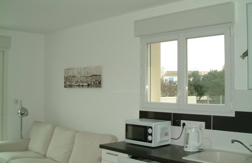 Fouras Villa | 200m from the ocean, villa Boyard in residence with swimming pool . Les Thalassiles