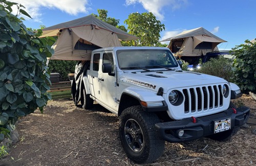Kahului House | 2022 Jeep Gladiator Rubicon with a Rooftop tent and all the accessories!