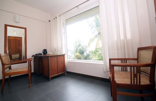 Kochi House | 203 DOUBLE ROOM WITH QUEEN SIZE COT