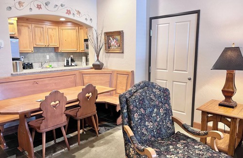 Zermatt Villa | 2047/49 4-Star Zermatt 2B2B Villa Near Park City