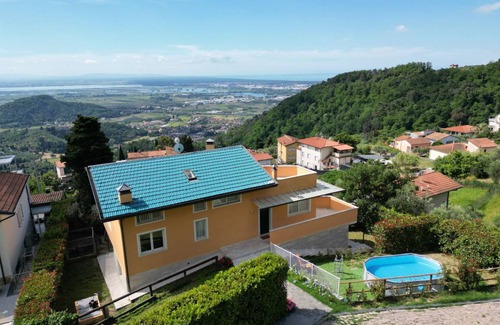 Corsanico Villa | 210 m² Villa ∙ 5 bedrooms ∙ 10 guests