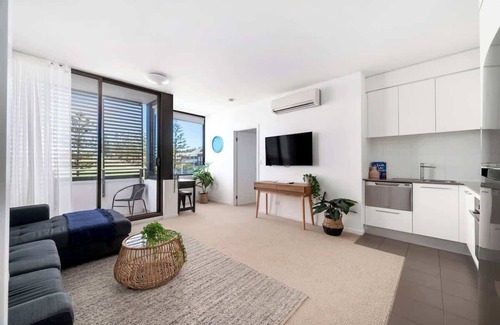Newcastle Apartment | 212 - Amazing Apartment - Near Beach