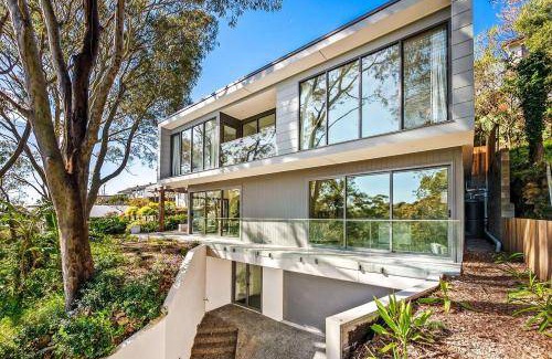 Merewether House | 227 m² House ∙ 4 bedrooms ∙ 8 guests