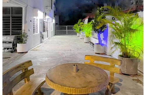 Mak Mandin House | ✩ 23 HOUSE ✩ 23号 复古老宅 ✩ Vintage Homestay