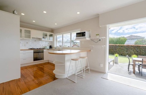 Greenlane - Ellerslie Apartment | 23 Kowhatu Road, One Tree Hill
