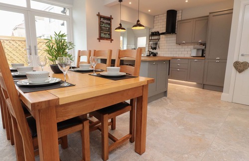Thornton-Cleveleys Cottage | 23 RYDEN AVENUE, pet friendly, country holiday cottage in Cleveleys