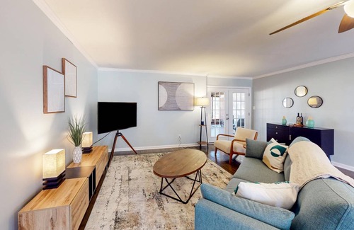 Macon House | 232 m² House ∙ 3 bedrooms ∙ 6 guests