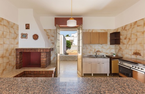 Posto Rosso House | 2330 Villetta Marilena