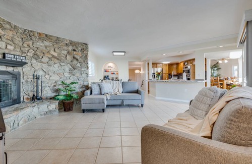 Residential Estates House | 244 m² House ∙ 3 bedrooms ∙ 17 guests