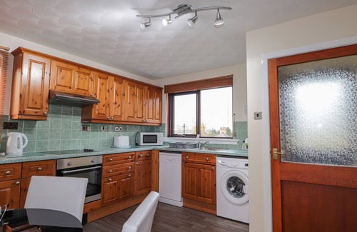 Nostie Cottage | 25 LANGLANDS TERRACE, family friendly in Kyle Of Lochalsh