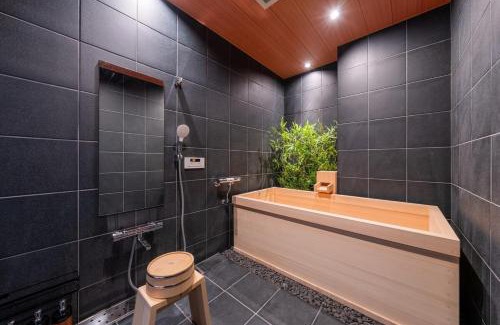 Minato House | 250平米 ベッド17台 4Bathroom Free Netflix Expo USJへ約10分