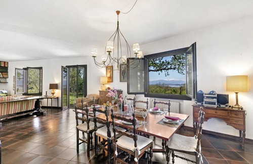 Buguggiate Villa | 250 m² Villa ∙ 3 bedrooms ∙ 6 guests