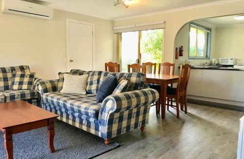 Cowes House | 250m to the beach! Comfortable and Convenient