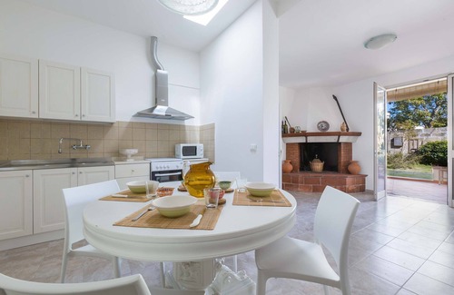 Melendugno House | 2713 Tenuta Cornacchia - Aptm Brown by BarbarHouse
