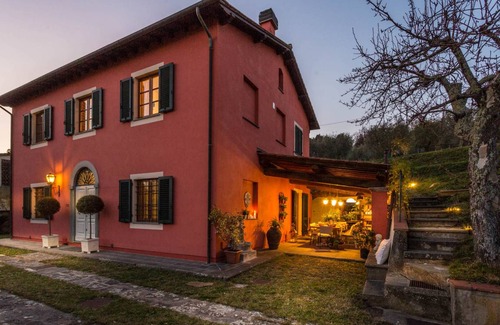 Lucca Villa | 280 m² Villa ∙ 4 bedrooms ∙ 8 guests