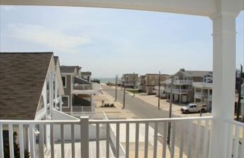 Townsend's Inlet Condo | 29 75th Street, Unit:East