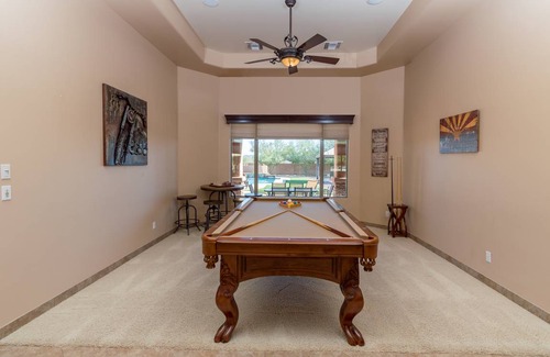 Desert Hills House | 294 m² House ∙ 4 bedrooms ∙ 8 guests